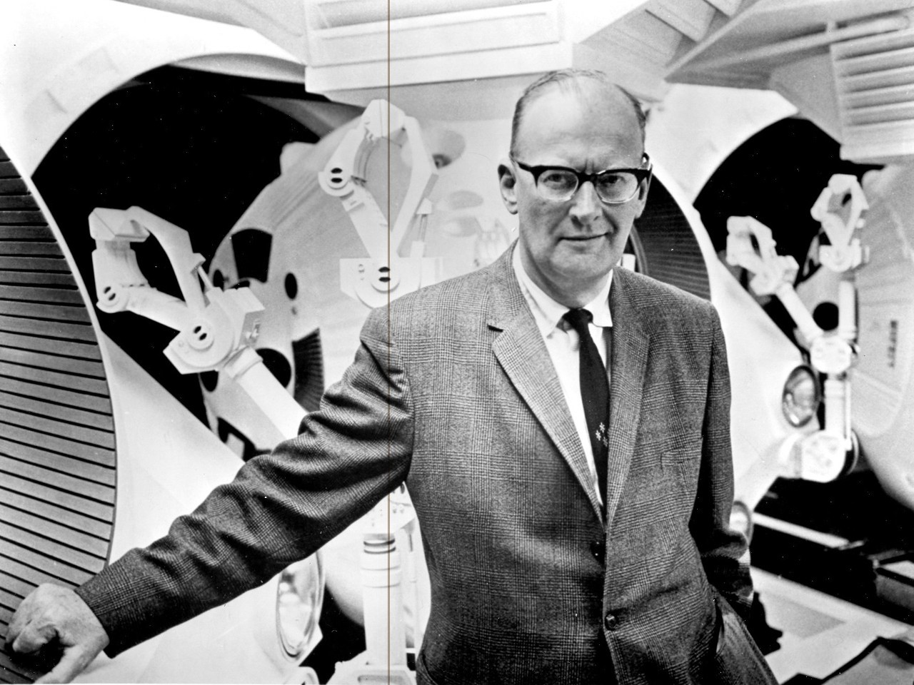 10 autores famosos que são extremante problemáticos, Arthur C Clarke 10 autores famosos que são extremante problemáticos, Arthur C Clarke