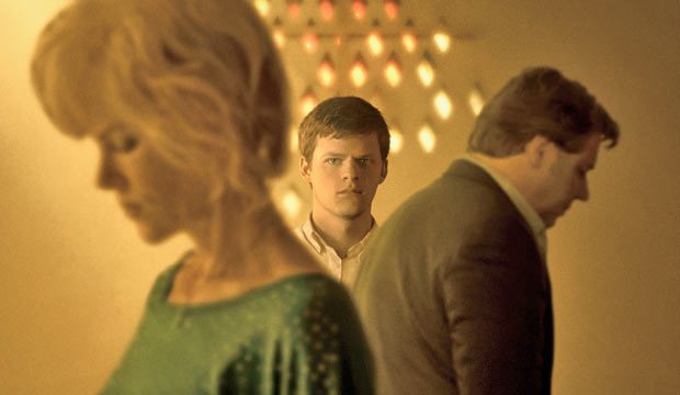 boy_erased_lucas_hedges_filme_gay_cancelado_brasil_cura_gay 10 livros LGBTQ recomendados por nossos leitores.